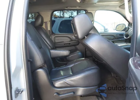 2011 GMC Yukon Xl 1500 Denali из США, поврежденный, VIN 1GKS2MEF8BR271284